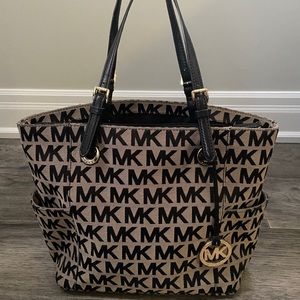 Michael Kors Jet Set Signature Jacquard Tote Bag